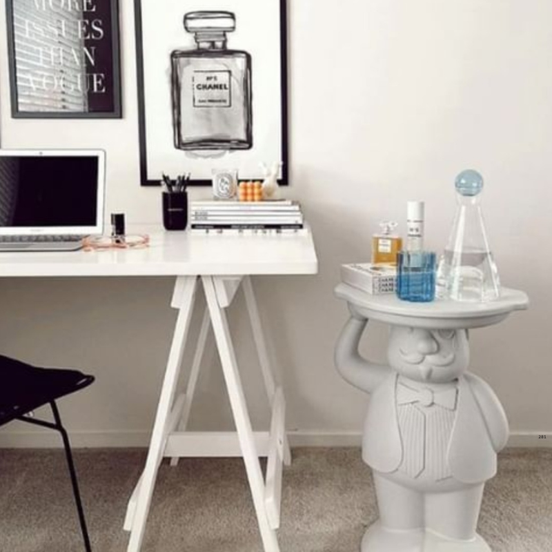 Favaretto & Partnersin suunnittelema super-hauska AMBROGIO Hovimestari pöytä.