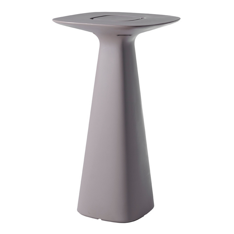 Italo Pertichinin suunnittelema sulavalinjainen AMÉLIE UP Korkea pöytä Argil Grey värillä.