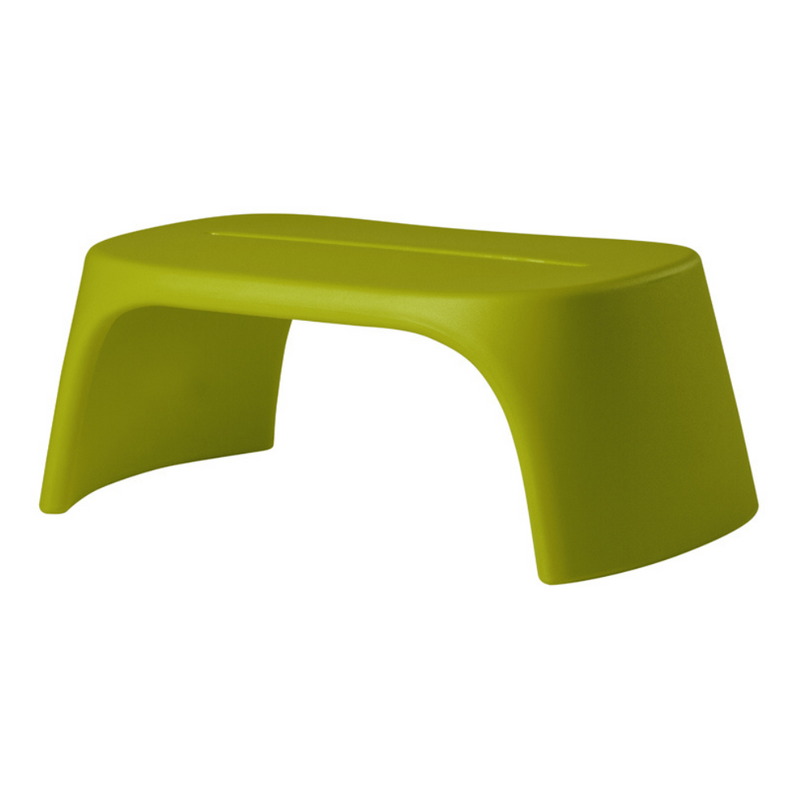 Italo Pertichinin suunnittelema sulavalinjainen AMÉLIE PANCHETTA design penkki Lime Green värillä.
