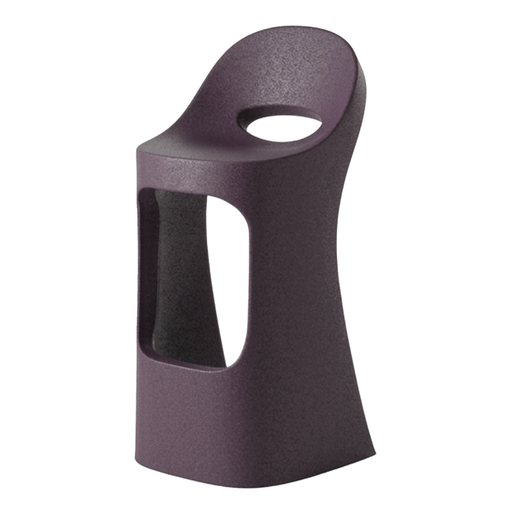 Italo Pertichinin suunnittelema sulavalinjainen AMÉLIE SIT UP Baarituoli Violetti Iris Violet värillä.