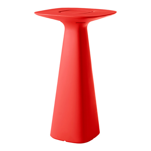 Italo Pertichinin suunnittelema sulavalinjainen AMÉLIE UP Korkea pöytä Flame Red värillä.