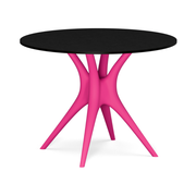 Karim Rashidin suunnittelema kaunis ANIMA Pöytä Telemagenta pinkki RAL 4010 mustalla pöytälevyllä. Beautiful ANIMA Table designed by Karim Rashid in Telemagenta pink RAL 4010 and with black tabletop.