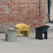 Tomek Rygalikin / Studio Rygalik suunnittelema ajaton ARMSTRONG Nojatuoli. Timeless ARMSTRONG Armchair designed by Tomek Rygalik / Studio Rygalik.