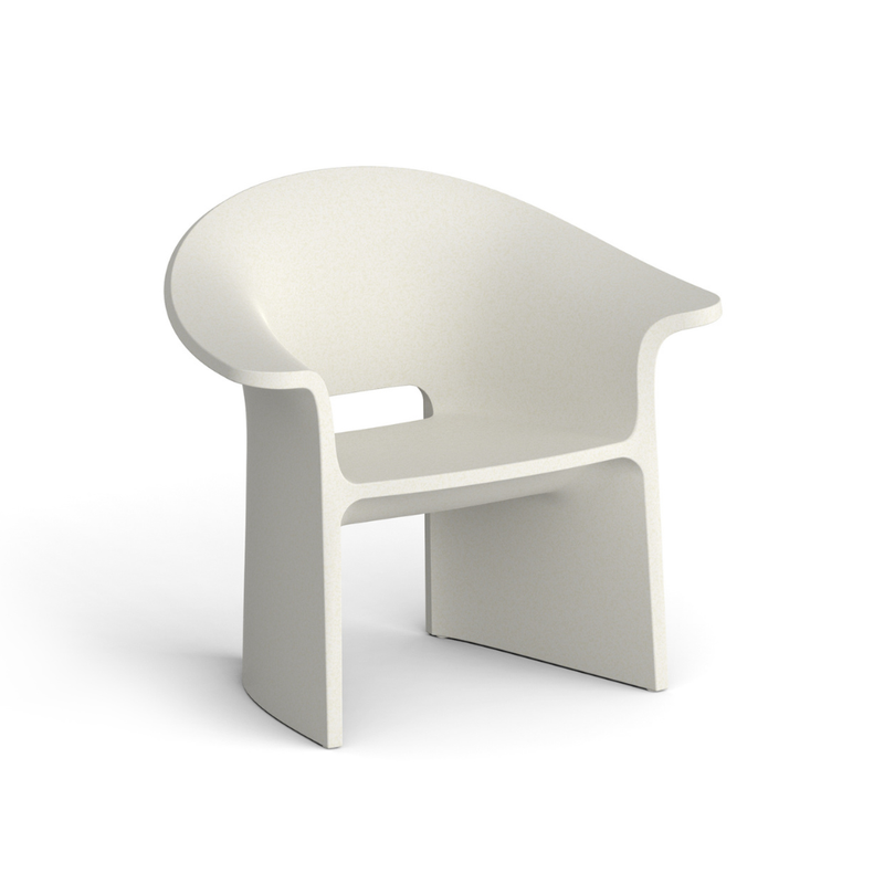 Tomek Rygalikin / Studio Rygalik suunnittelema ajaton ARMSTRONG Nojatuoli Keltainen-beige. Timeless ARMSTRONG Armchair designed by Tomek Rygalik / Studio Rygalik in Yellow-beige.