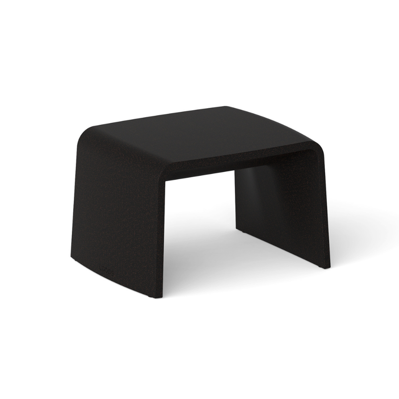 Tomek Rygalikin / Studio Rygalik suunnittelema ajaton ARMSTRONG Sohvapöytä Ruskea-musta. Timeless ARMSTRONG Table designed by Tomek Rygalik / Studio Rygalik in Brown-black.