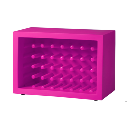 Marcel Wandersin suunnittelema näyttävä BACHUS design viinipulloteline Sweet Fuchsia värillä.