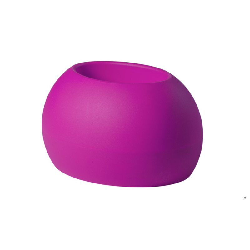 Karim Rashidin suunnittelema käytännöllinen ja tyylikäs BLOS POT Pinkki Kasviruukku Sweet Fuchsia värillä.