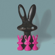 Aki Kurodan suunnittelema ihastuttava ja hauska pienempi BUNNY ja suurempi COSMO BUNNY Koristepatsas.