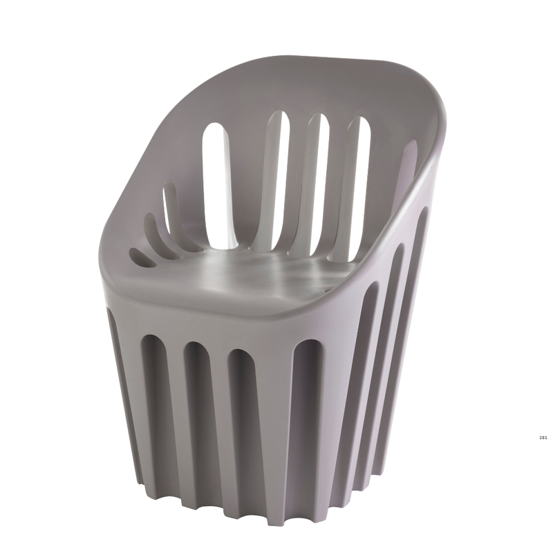 Alvaro Uriben suunnittelema sulavalinjainen COLISEUM design tuoli Argil Grey värillä.