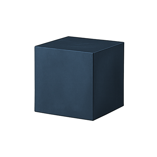 SLIDE® Studion suunnittelema tyylikäs kuutiomainen CUBO Jakkara - Pöytä Sininen Deep Blue värillä.