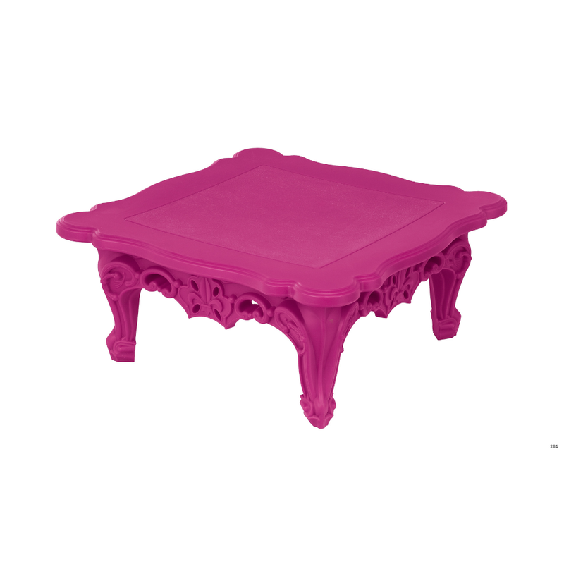 Moro & Pigattin suunnittelema hulvaton koristeellinen DUKE OF LOVE Pinkki design Sohvapöytä Sweet Fuchsia värillä.