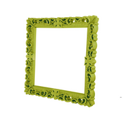 Graziano Moron and Renato Pigattin suunnittelemat kauniit ja näyttävät FRAME OF LOVE design raamit Lime Green värillä koko L.