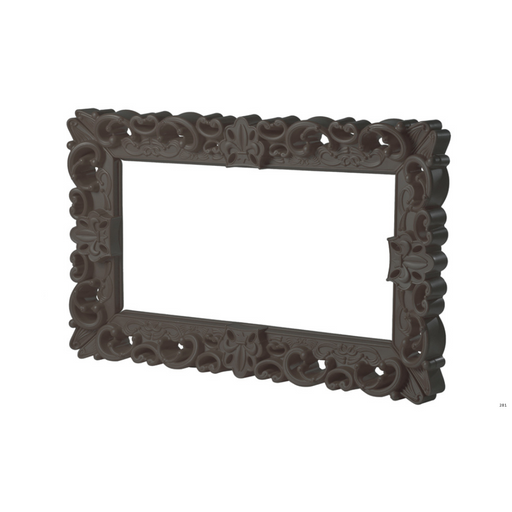 Graziano Moron and Renato Pigattin suunnittelemat kauniit ja näyttävät FRAME OF LOVE design raamit Chocolate Brown värillä M koko.