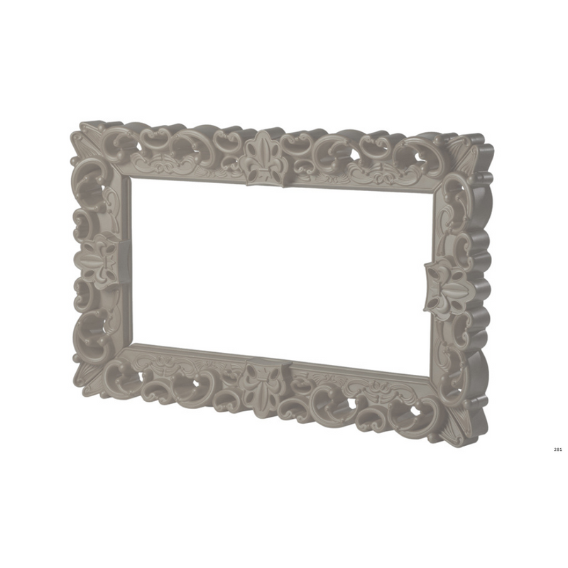 Graziano Moron and Renato Pigattin suunnittelemat kauniit ja näyttävät FRAME OF LOVE design raamit Dove Grey värillä M koko.