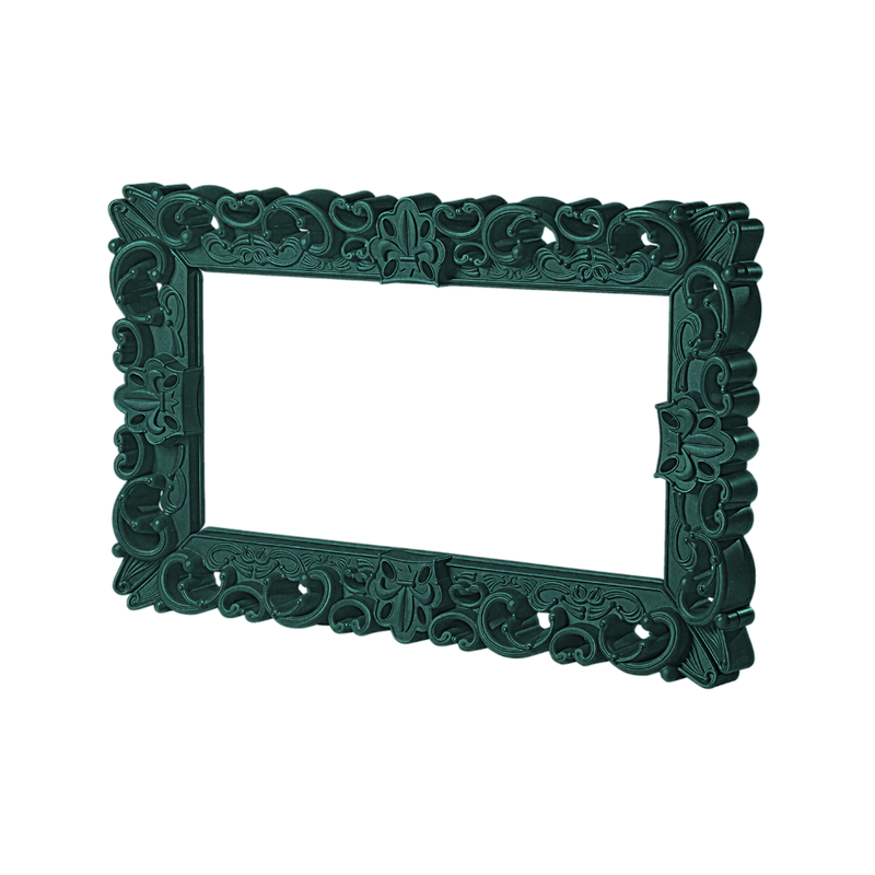 Graziano Moron and Renato Pigattin suunnittelemat kauniit ja näyttävät FRAME OF LOVE design raamit Pine Green värillä M koko.