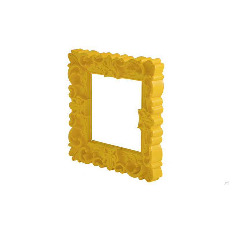 Graziano Moron and Renato Pigattin suunnittelemat kauniit ja näyttävät FRAME OF LOVE design raamit Saffron Yellow värillä.