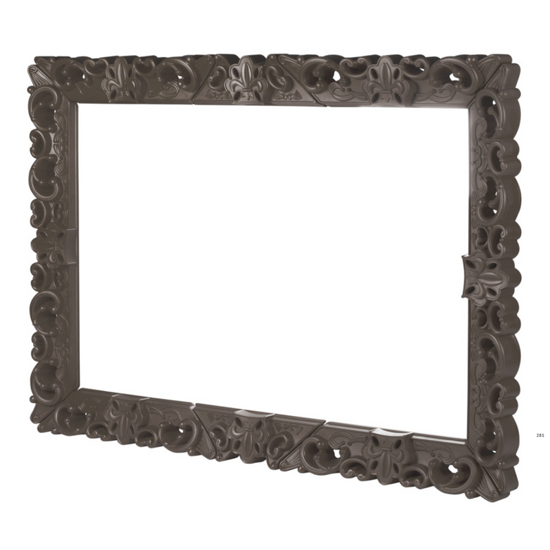 Graziano Moron and Renato Pigattin suunnittelemat kauniit ja näyttävät FRAME OF LOVE design raamit Chocolate Brown värillä, koko XL.