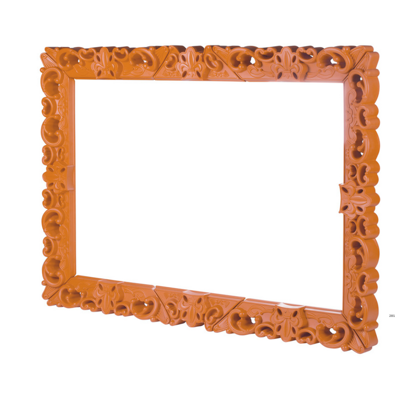 Graziano Moron and Renato Pigattin suunnittelemat kauniit ja näyttävät FRAME OF LOVE design raamit Pumpkin Orange värillä, koko XL.