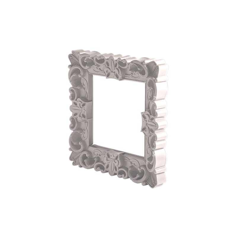 Graziano Moron and Renato Pigattin suunnittelemat kauniit ja näyttävät FRAME OF LOVE design raamit Valkoinen Mist White värillä.