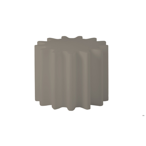 Anastasia Ivanyukin suunnittelema industrial henkinen GEAR Jakkara - Pöytä Harmaa Dove Grey värillä.