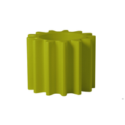 Anastasia Ivanyukin suunnittelema käytännöllinen ja tyylikäs industrial henkinen GEAR POT Vihreä Kasviruukku Lime Green värillä.