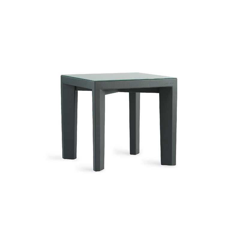 Giò Colonna Romanon suunnittelema erittäin tukeva ja selkeälinjainen GINO Harmaa Ruokapöytä Elephant Grey värillä.