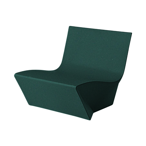 Marc Sadlerin suunnittelema kaunis ja sulavalinjainen KAMI ICHI Nojatuoli Vihreä Pine Green värillä.