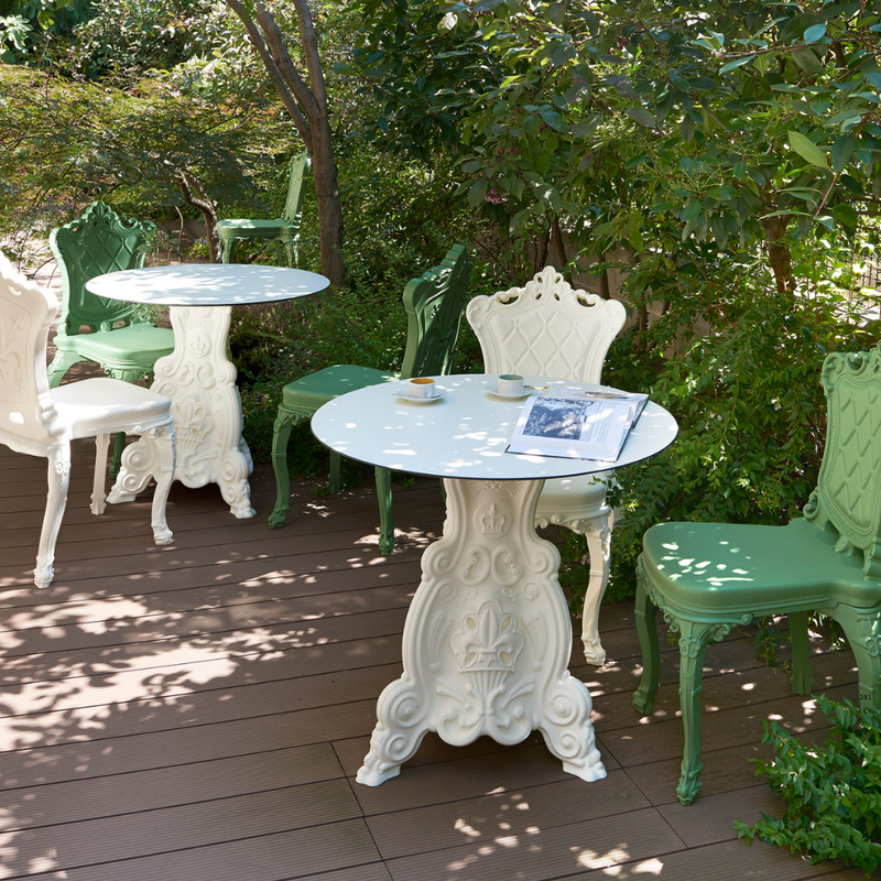 Moro & Pigattin suunnittelema hulvaton koristeellinen LORD OF LOVE design pöytä.