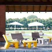 Paola Navonen suunnittelema hauska ja ultra-tyylikäs LOW LITA LOVE design sohva.