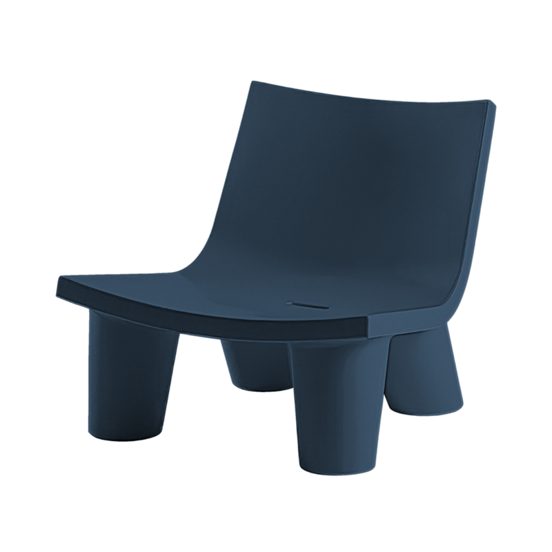Paola Navonen suunnittelema hauska ja ultra-tyylikäs LOW LITA design tuoli Sininen Deep Blue värillä.