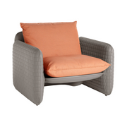 Lorenza Bozzolin suunnittelema sulavalinjainen Harmaa MARA Lounge design tuoli Argil Grey värillä.