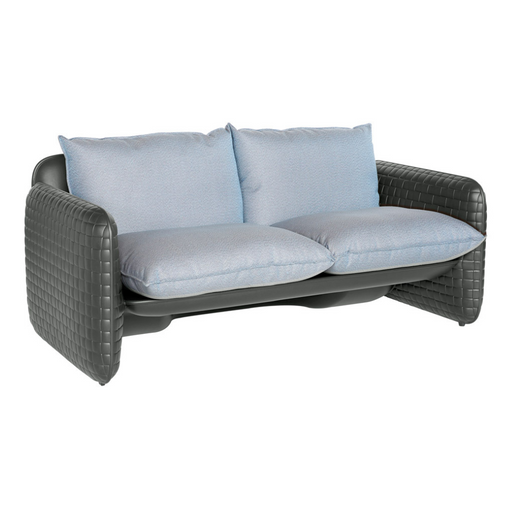Lorenza Bozzolin suunnittelema sulavalinjainen Harmaa MARA design sohva Elephant Grey värillä.