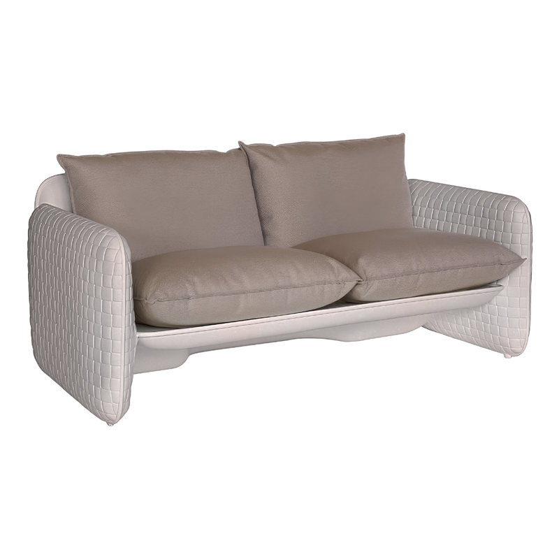 Lorenza Bozzolin suunnittelema sulavalinjainen MARA design sohva Valkoinen Mist White värillä.