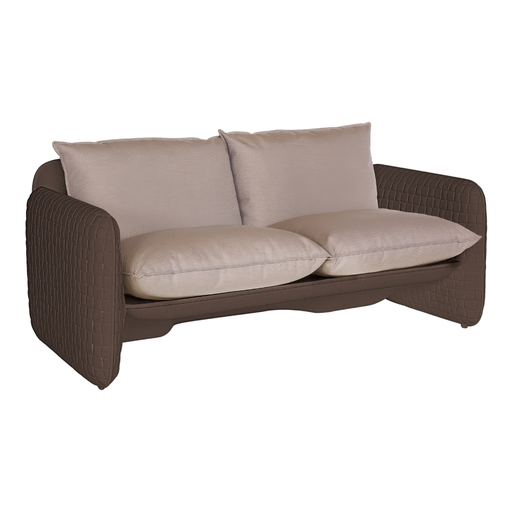 Lorenza Bozzolin suunnittelema sulavalinjainen MARA design sohva Ruskea Moka Brown värillä.
