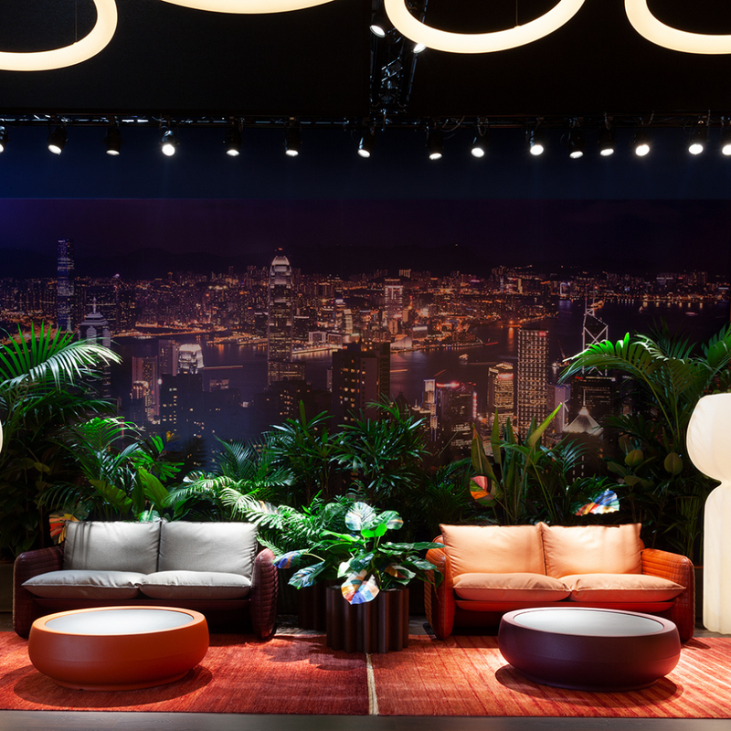 Lorenza Bozzolin suunnittelema sulavalinjainen MARA design sohva.