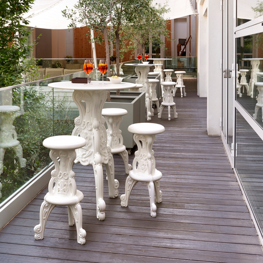 Moro & Pigattin suunnittelema hulvaton koristeellinen MISTER OF LOVE Korkea Baarituoli.