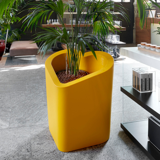 MON AMOUR POT tyylikäs Keltainen Kasviruukku Saffron Yellow värillä.