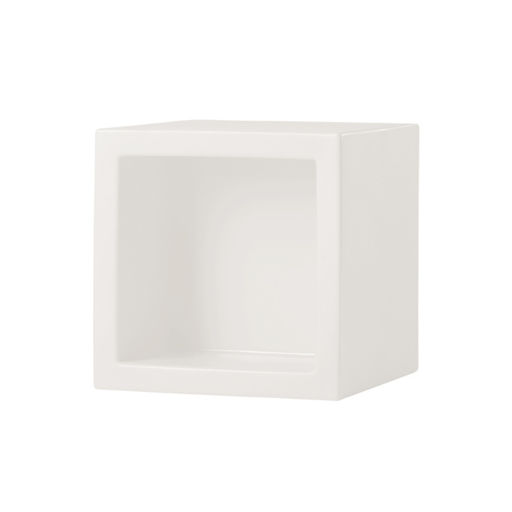 SLIDE Studion suunnittelema käytännöllinen ja tyylikäs kuutiomainen OPEN CUBE Valkoinen Hylly Milky White värillä.