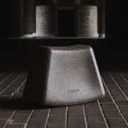 Jack Kirkin suunnittelema hauska OTTO Keinuva jakkara. Fun OTTO Rocking Stool designed by Jack Kirk.