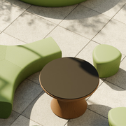 LOOPE® Studion suunnittelema näytävä OUTi Pöytä. The impressive OUTi Table designed by LOOP® Studio.