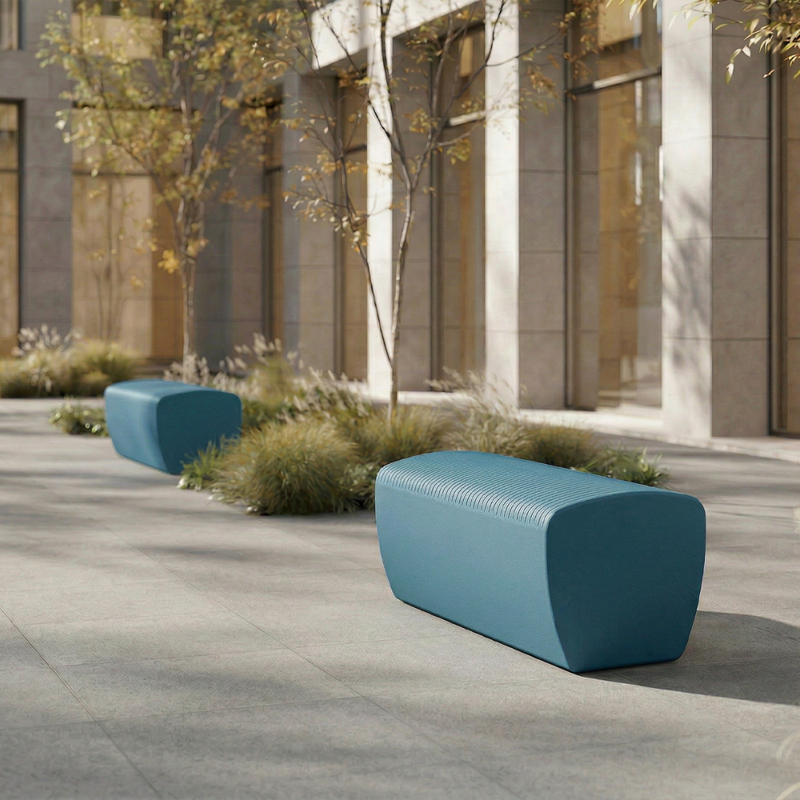 LOOPE® Studion suunnittelema näyttävä OUTi Suora penkki. The impressive OUTi Straight bench designed by LOOP® Studio.