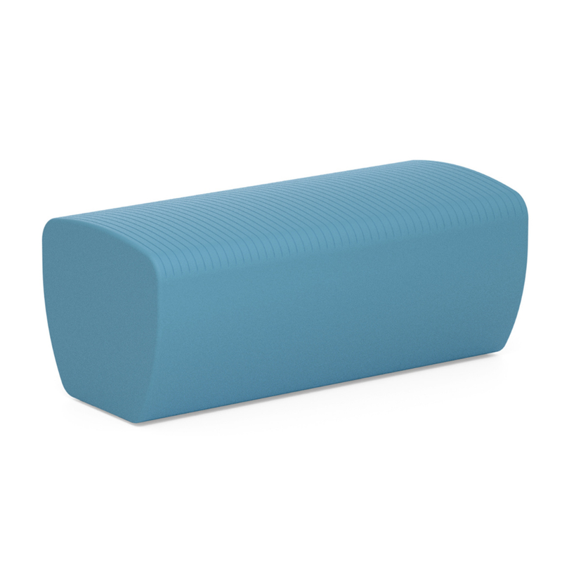 LOOPE® Studion suunnittelema näyttävä OUTi Suora penkki Pastel sininen RAL 5024. The impressive OUTi Straight bench designed by LOOP® Studio in Pastel blue RAL 5024.