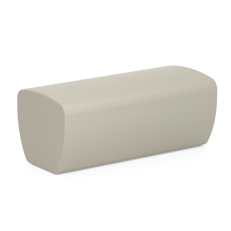 LOOPE® Studion suunnittelema näyttävä OUTi Suora penkki Silkin harmaa RAL 7044. The impressive OUTi Straight bench designed by LOOP® Studio in Silk grey RAL 7044.