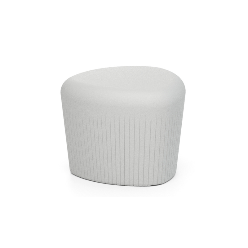 LOOPE® Studion suunnittelema näyttävä OUTi Jakkara Telegrey 4 harmaa RAL 7047. The impressive OUTi Stool designed by LOOP® Studio in Telegrey 4 RAL 7047.