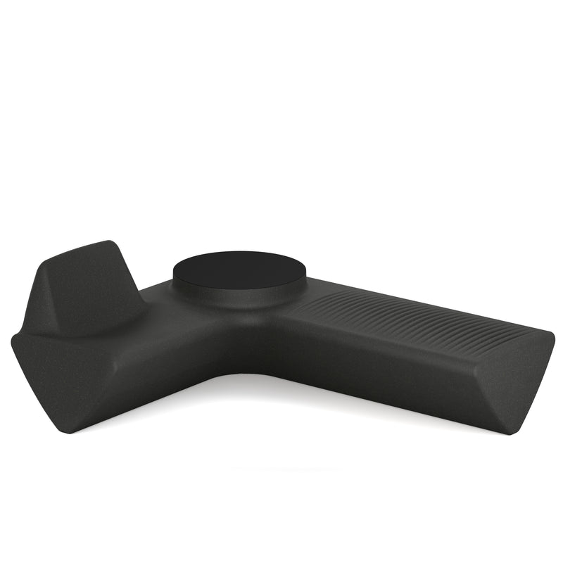 Tomek Rygalikin / Studio Rygalik suunnittelema näyttävä Lime-harmaa-musta OneL Penkki mustalla Kulmapöydällä. Spectacular Lime-grey-black OneL Bench with black Corner table designed by Tomek Rygalik / Studio Rygalik.