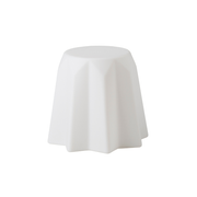 Gianni Arnaudon suunnittelema hauska Italialaisen Pandoro kakun mallinen PANDORO Valkoinen Jakkara Milky White värillä.