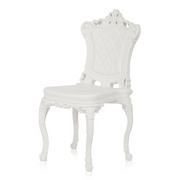 Moro & Pigattin suunnittelema sulavalinjainen ja siro PRINCESS OF LOVE Valkoinen Tuoli Milky White värillä.
