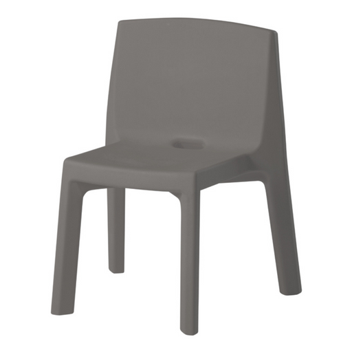 Jorge Nàjeran suunnittelema sulavalinjainen Q4 design tuoli Argil Grey värillä.