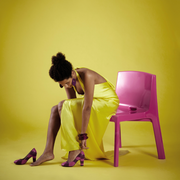 Jorge Nàjeran suunnittelema sulavalinjainen Q4 design tuoli.