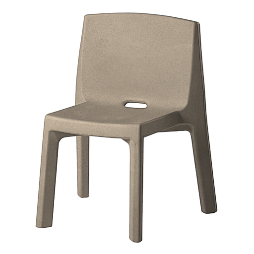 Jorge Nàjeran suunnittelema sulavalinjainen Q4 design tuoli Beige Almond Beige värillä.